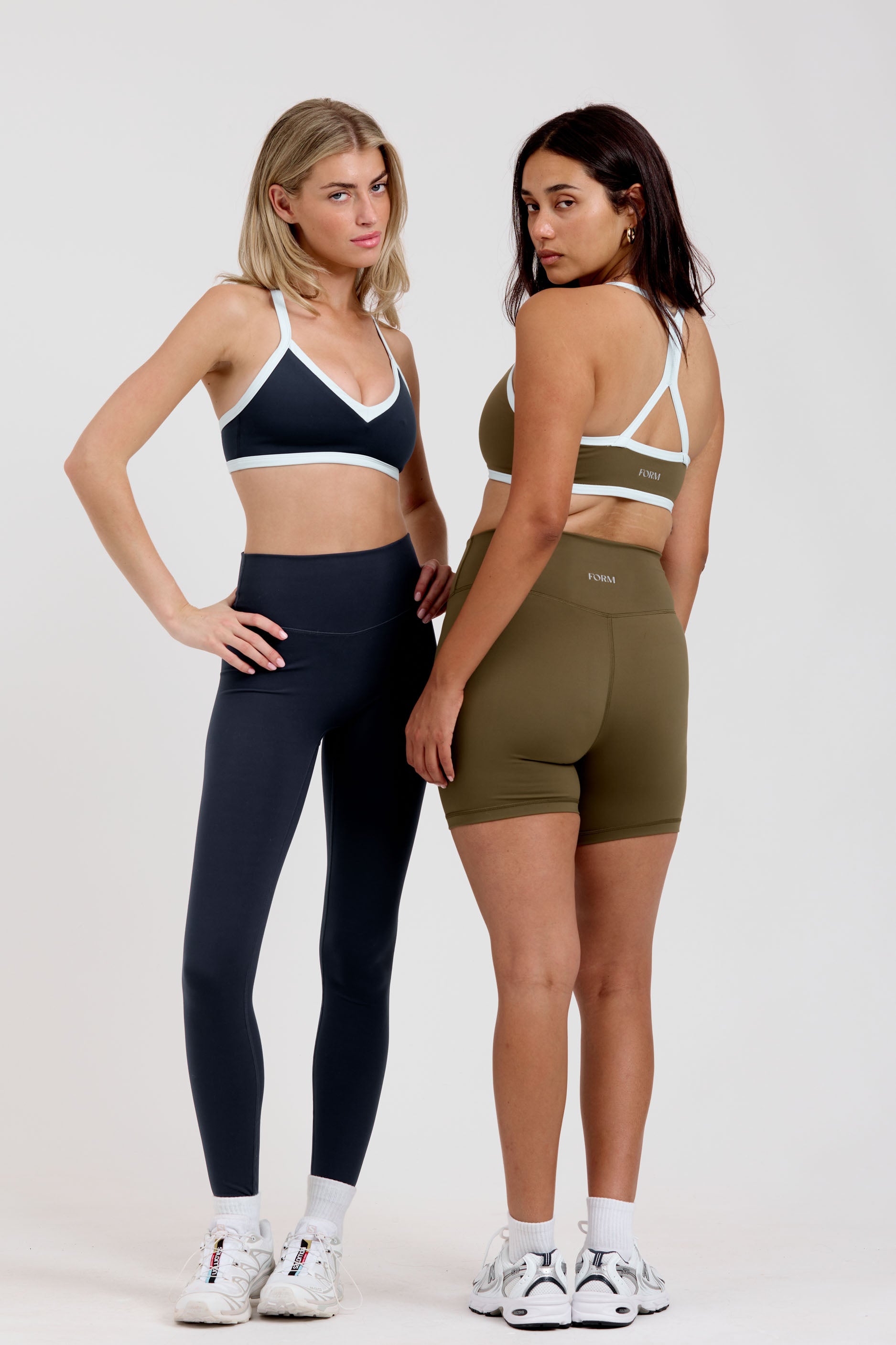 Reversible V Neck Bra Navy/Dolphin Palm/Dolphin