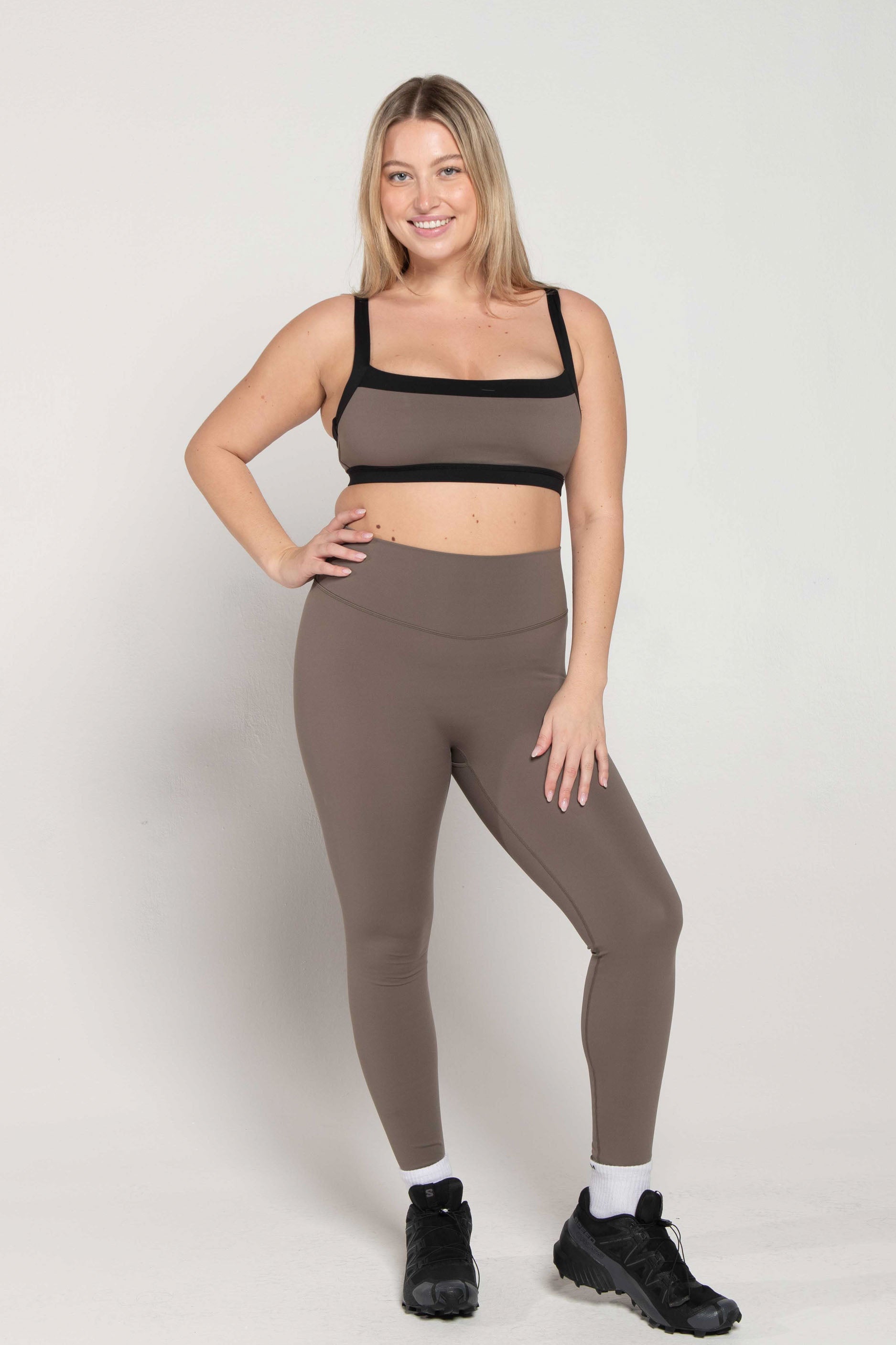 Straight Neck Bra Walnut/Black