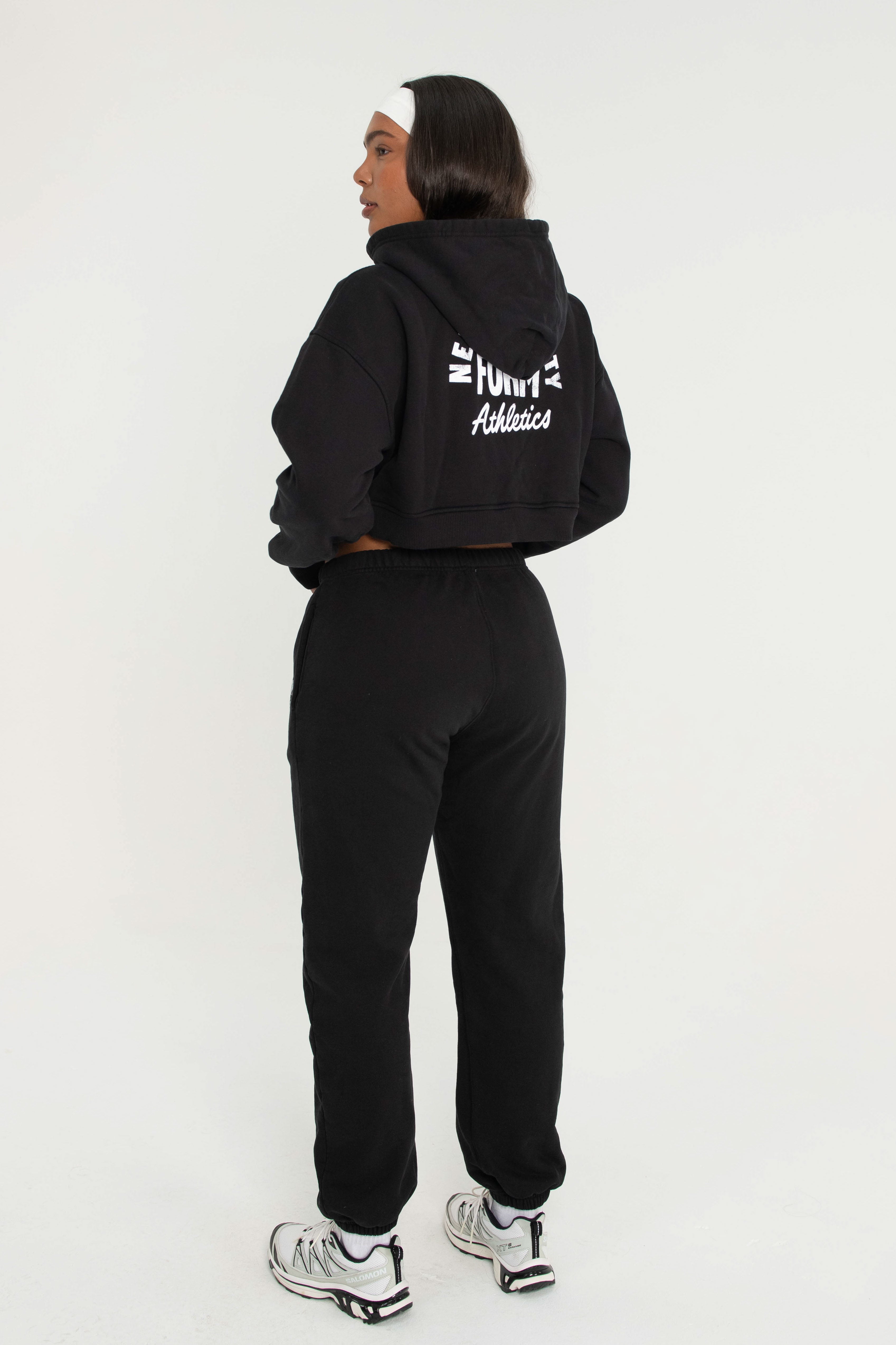 Cropped Zip Up Black