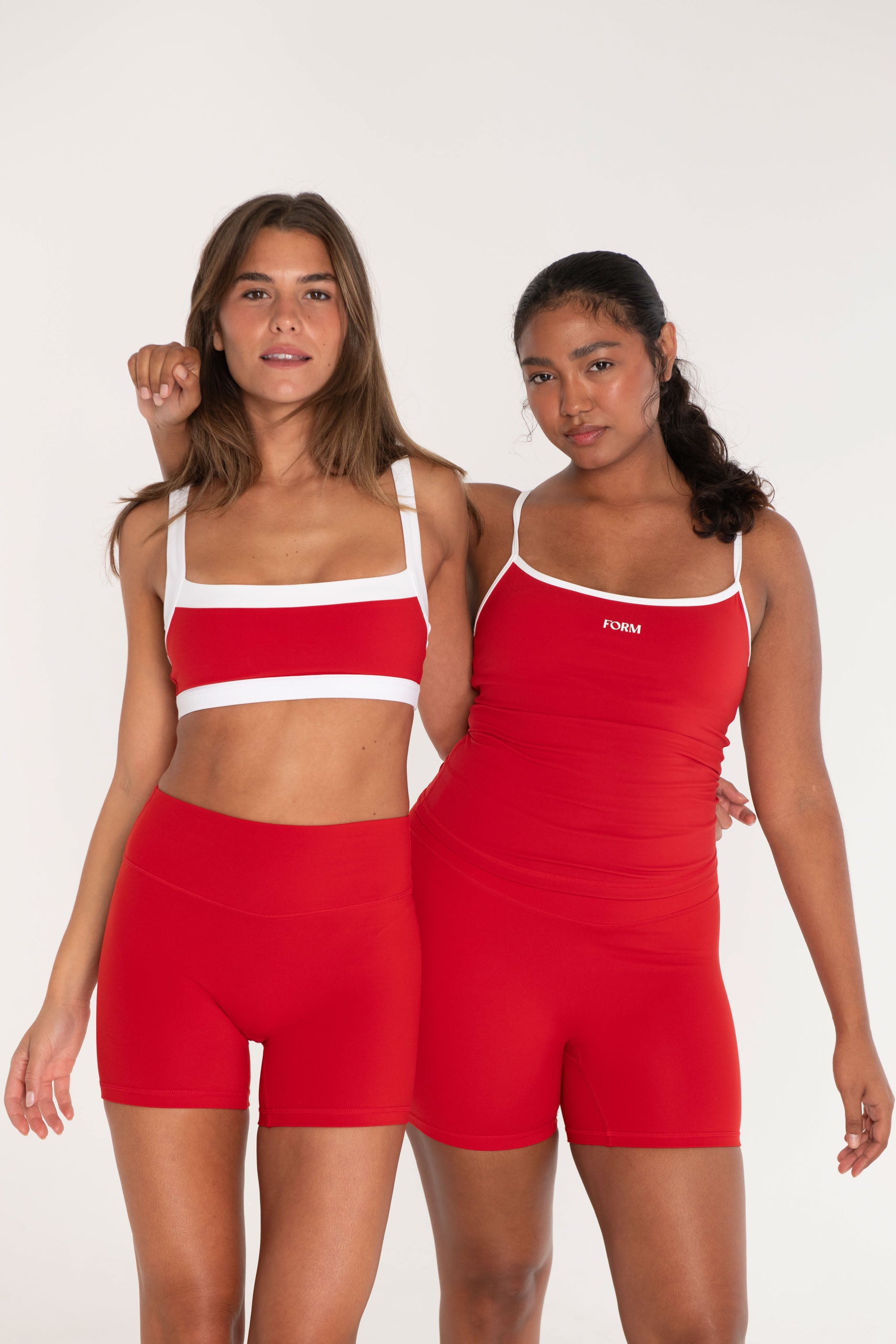 Straight Neck Bra Cherry/White