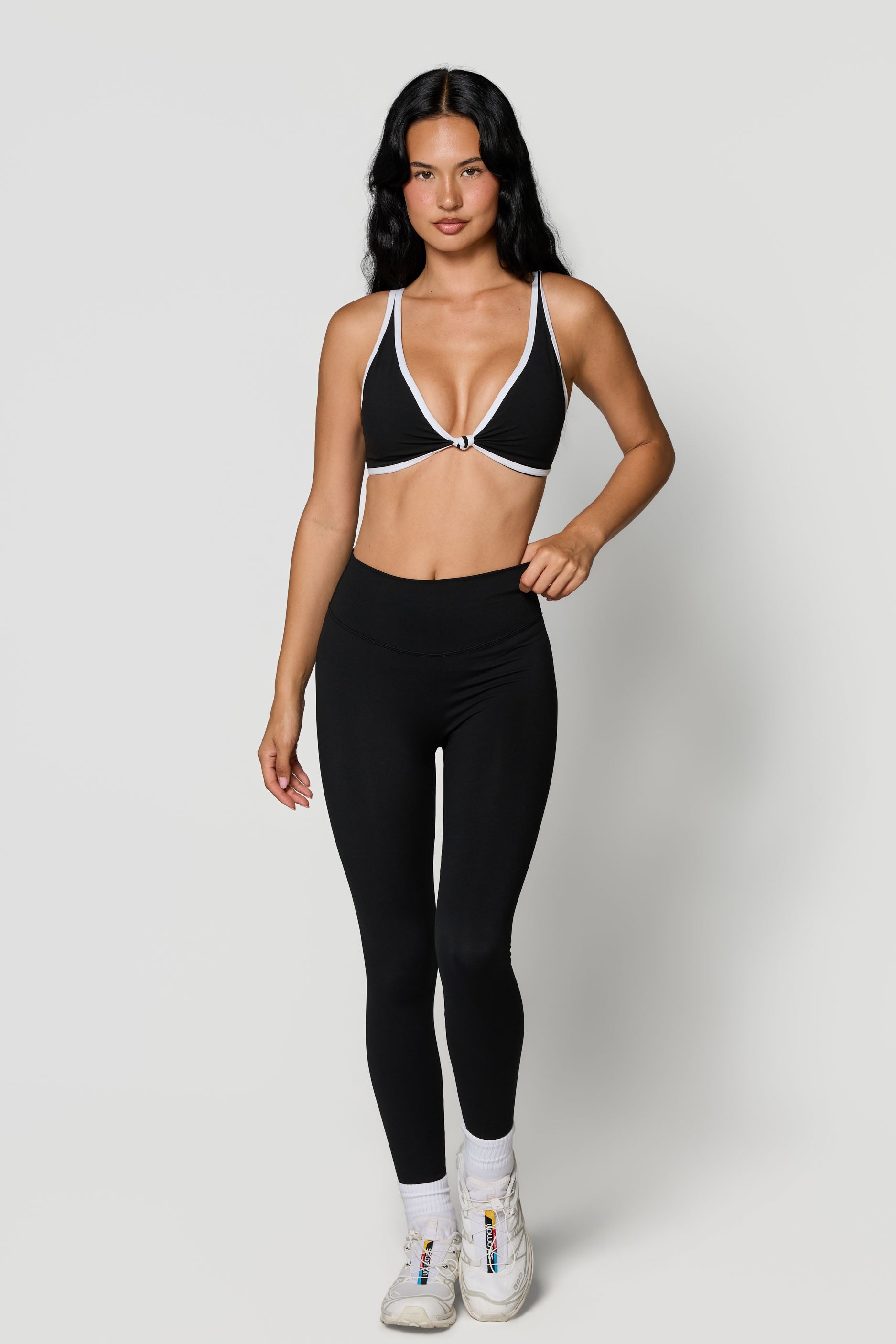 Knot Bra Black/White