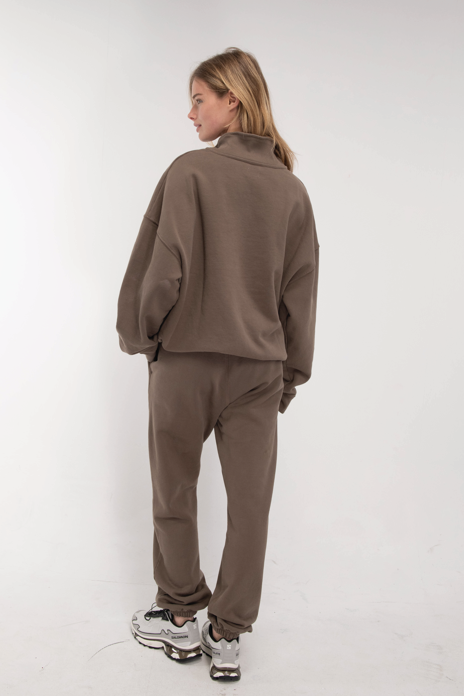 Quarter Zip Walnut