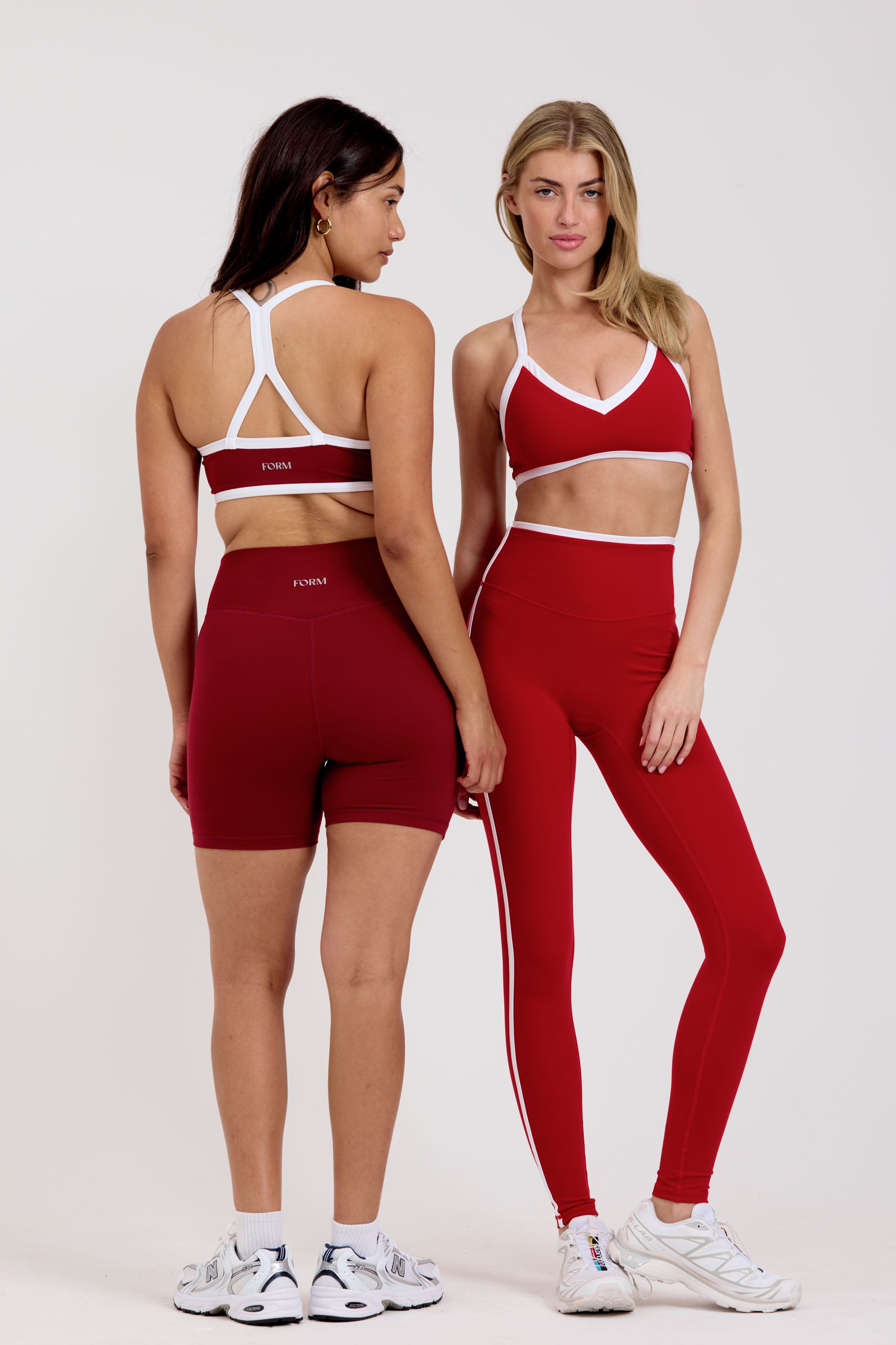 Reversible V Neck Bra   Cherry/White   Sweetheart/White
