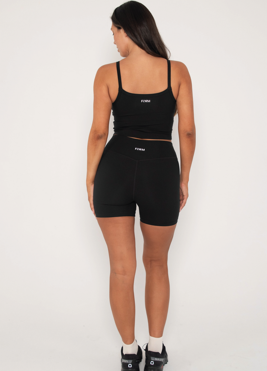 Core Shorts - Black