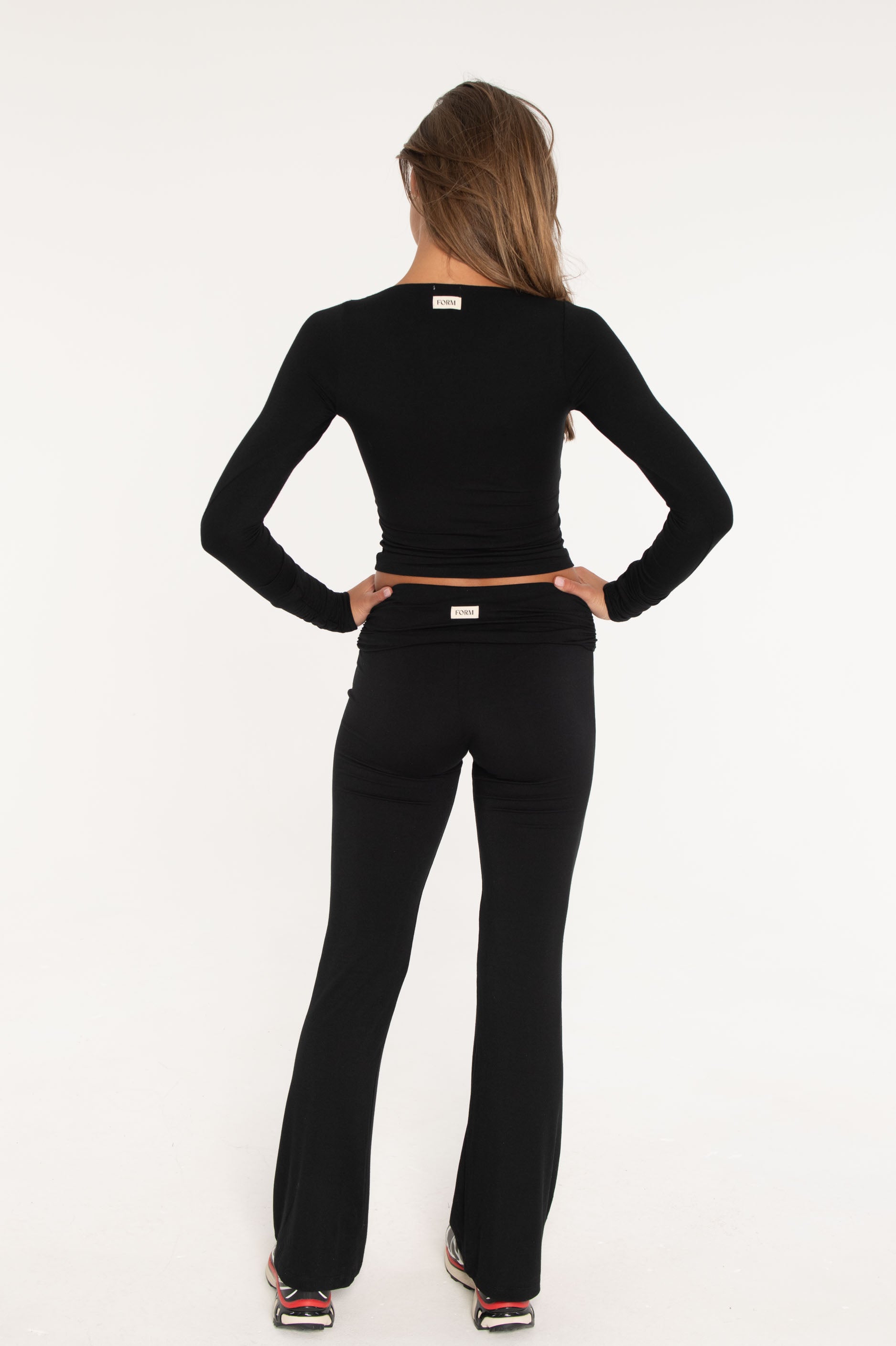 Boat Neck Long Sleeve   Black
