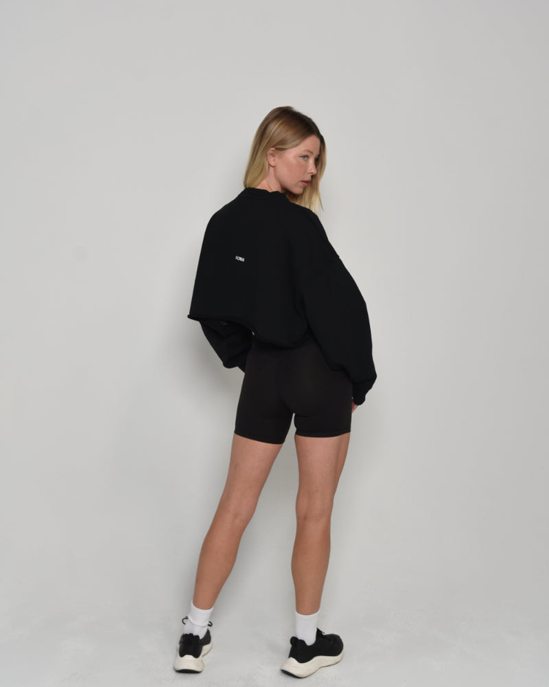 The FORM Crewneck - Black