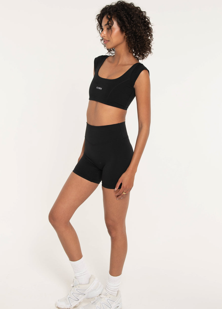 Core Shorts - Black