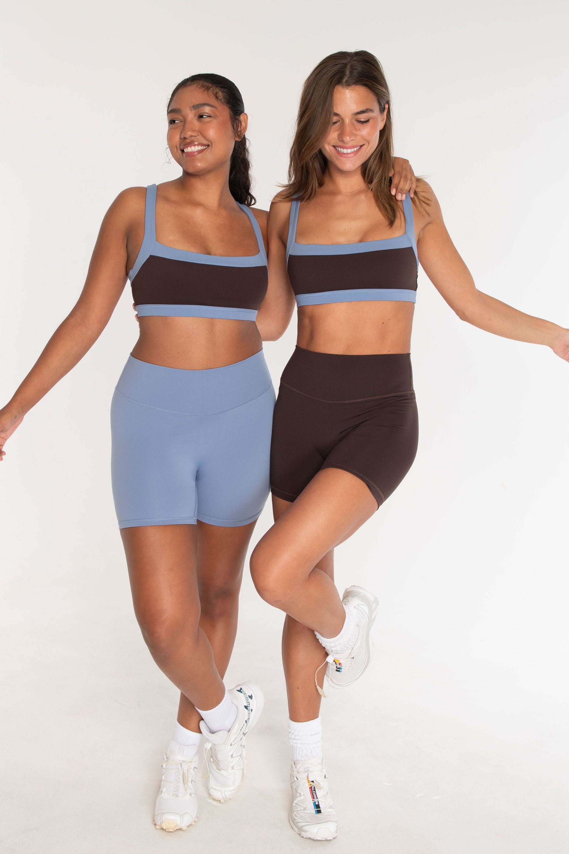 Straight Neck Bra    Espresso/Glacier
