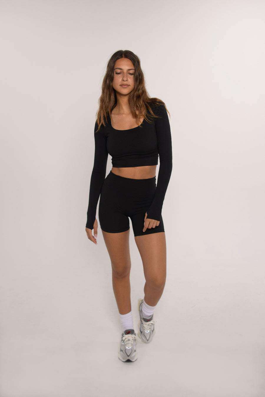 Square Long Sleeve   Black
