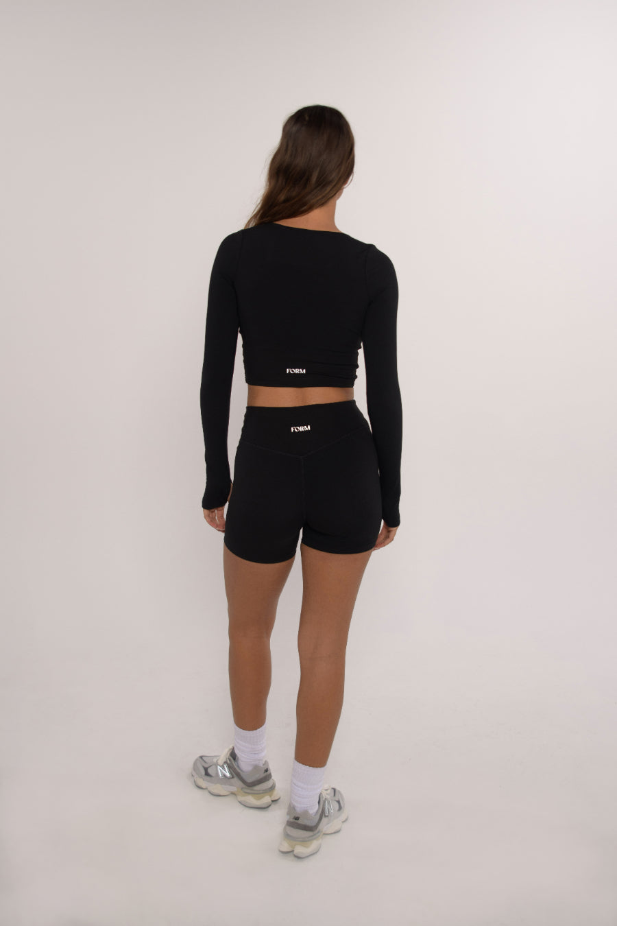 Square Long Sleeve   Black
