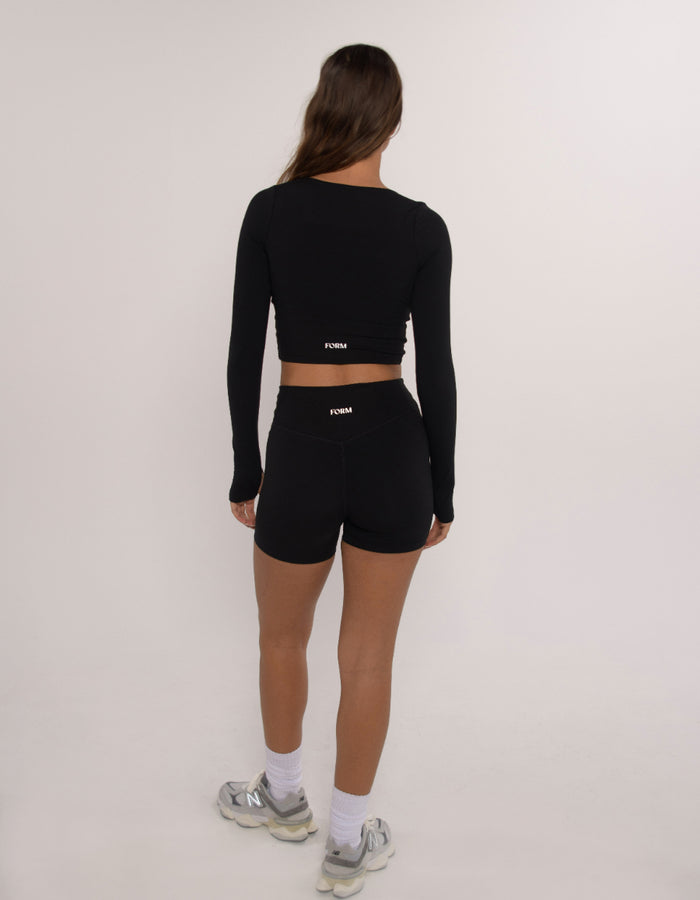 Core Shorts - Black