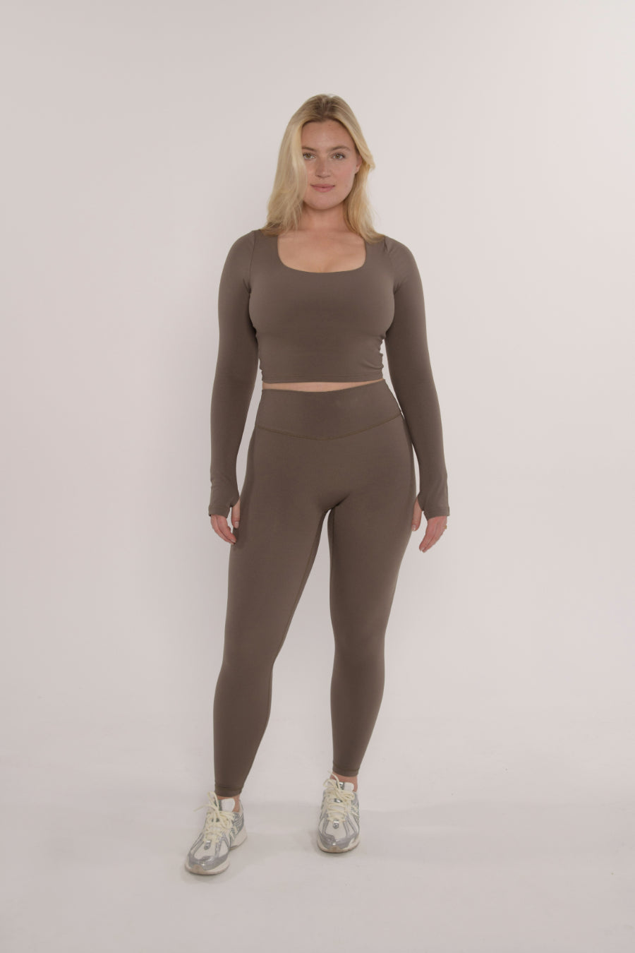 Square Long Sleeve   Walnut
