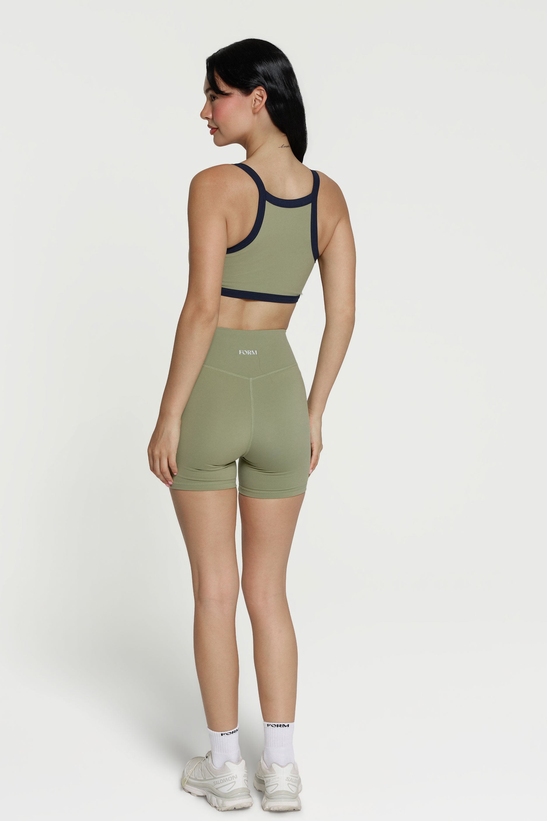 Core Shorts 5"   Matcha

