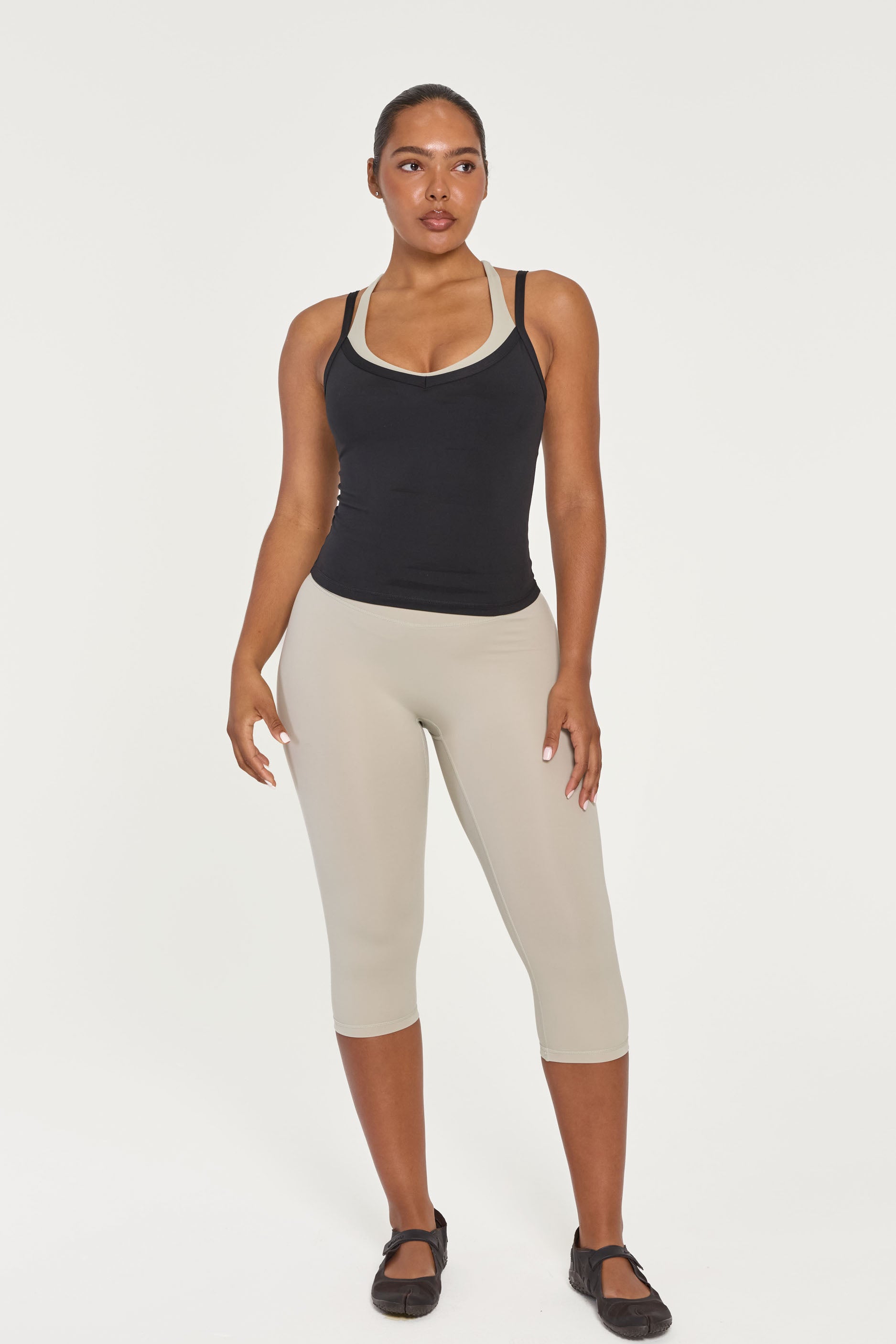 V Layered Tank   Black/Cottage

