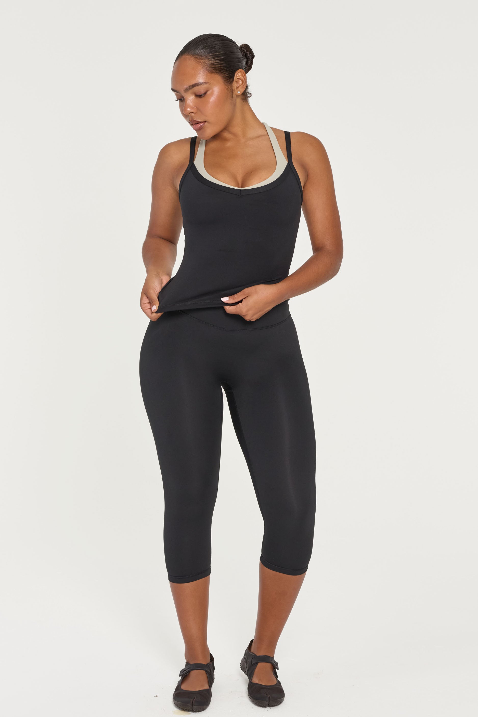V Layered Tank   Black/Cottage
