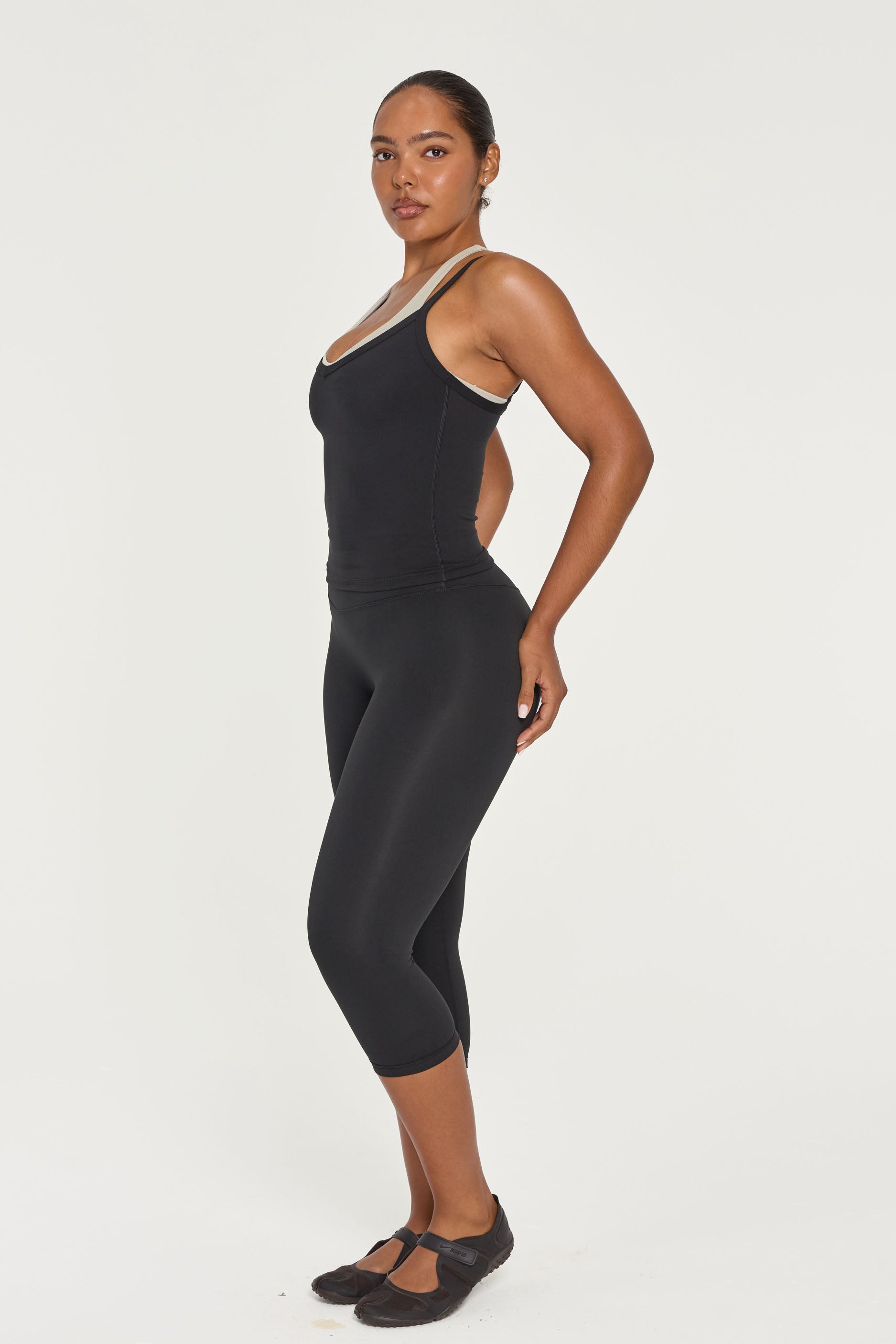 V Layered Tank   Black/Cottage

