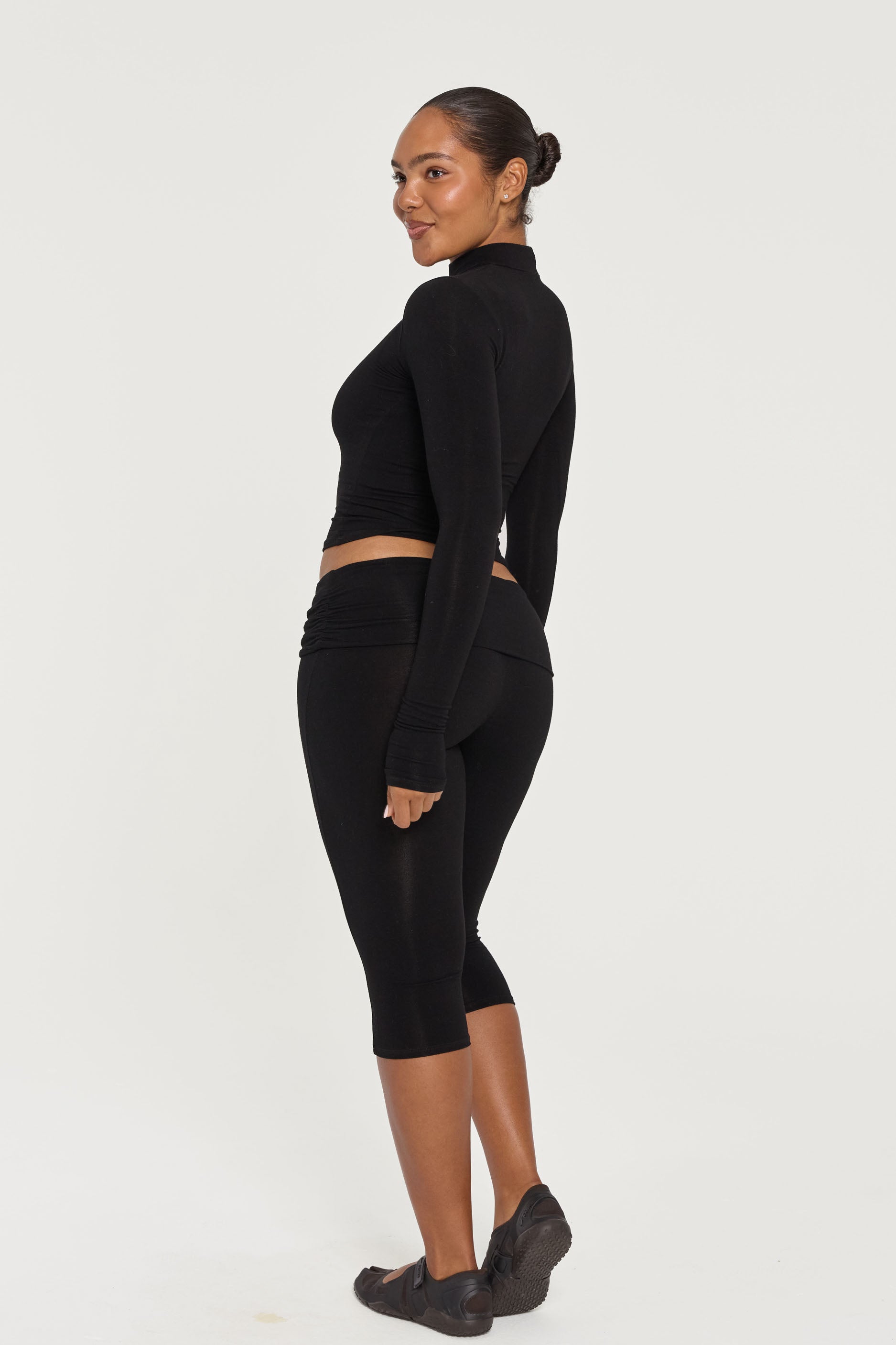 Mock Neck Long Sleeve   Black
