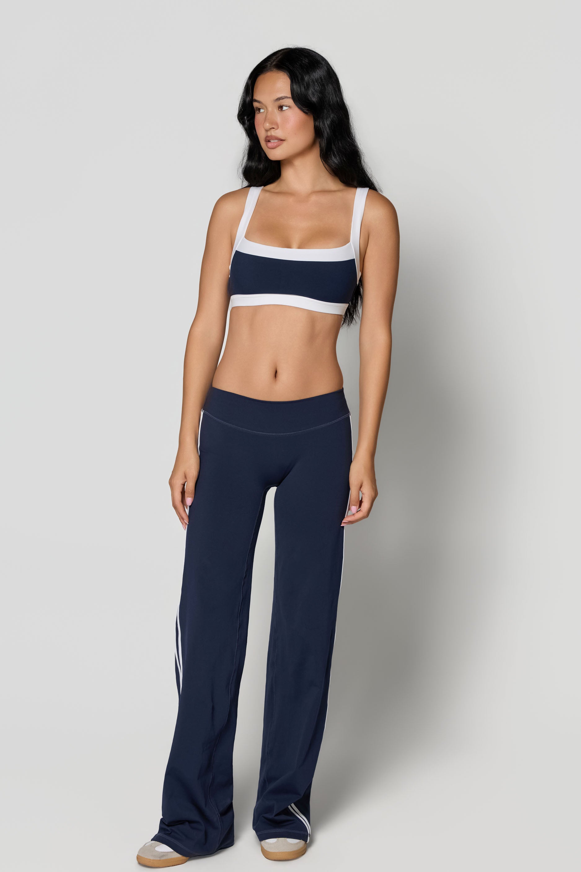 Straight Neck Bra   Navy/White
