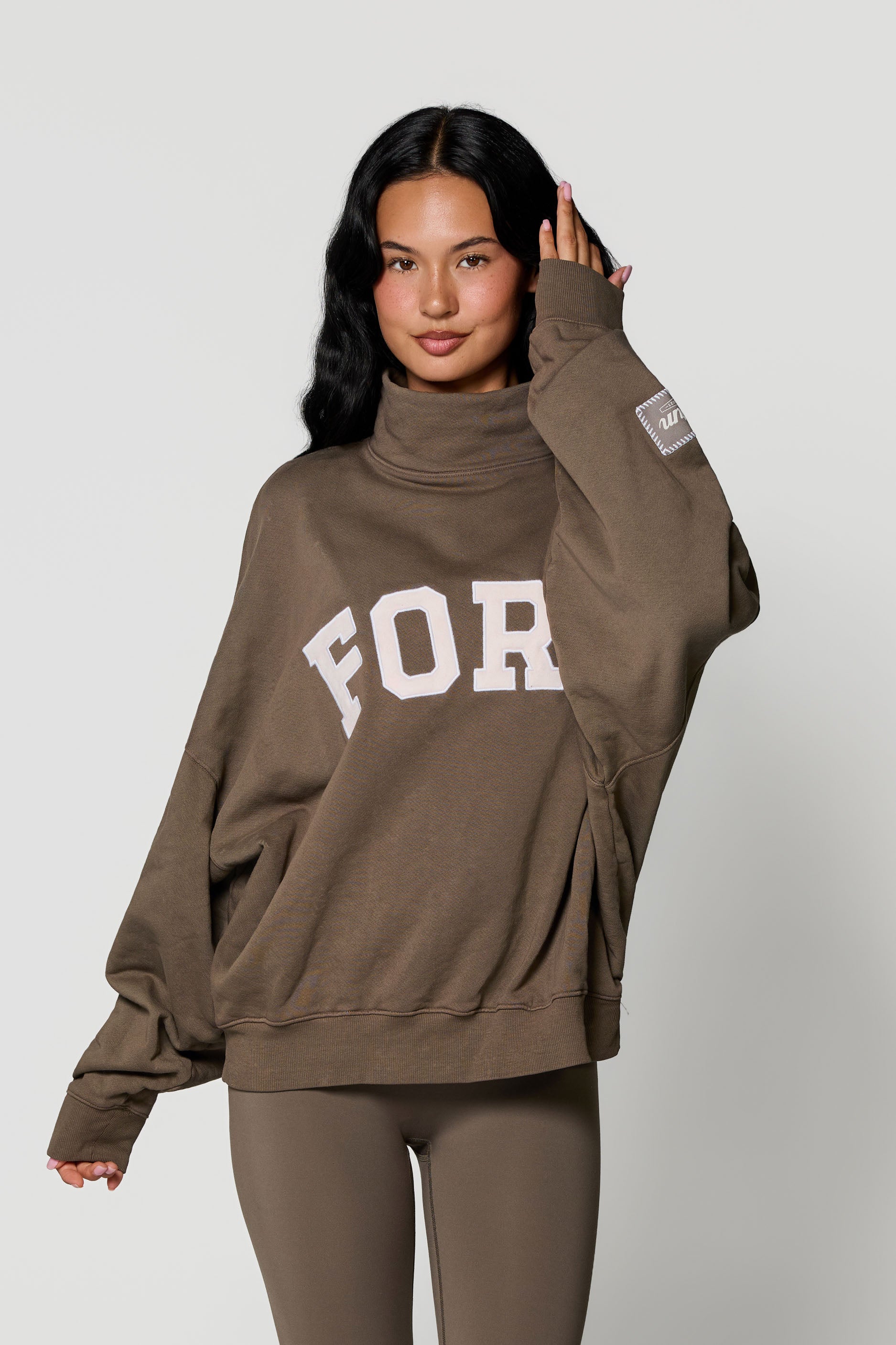 uniFORM Sweatshirt   Walnut/Cream
