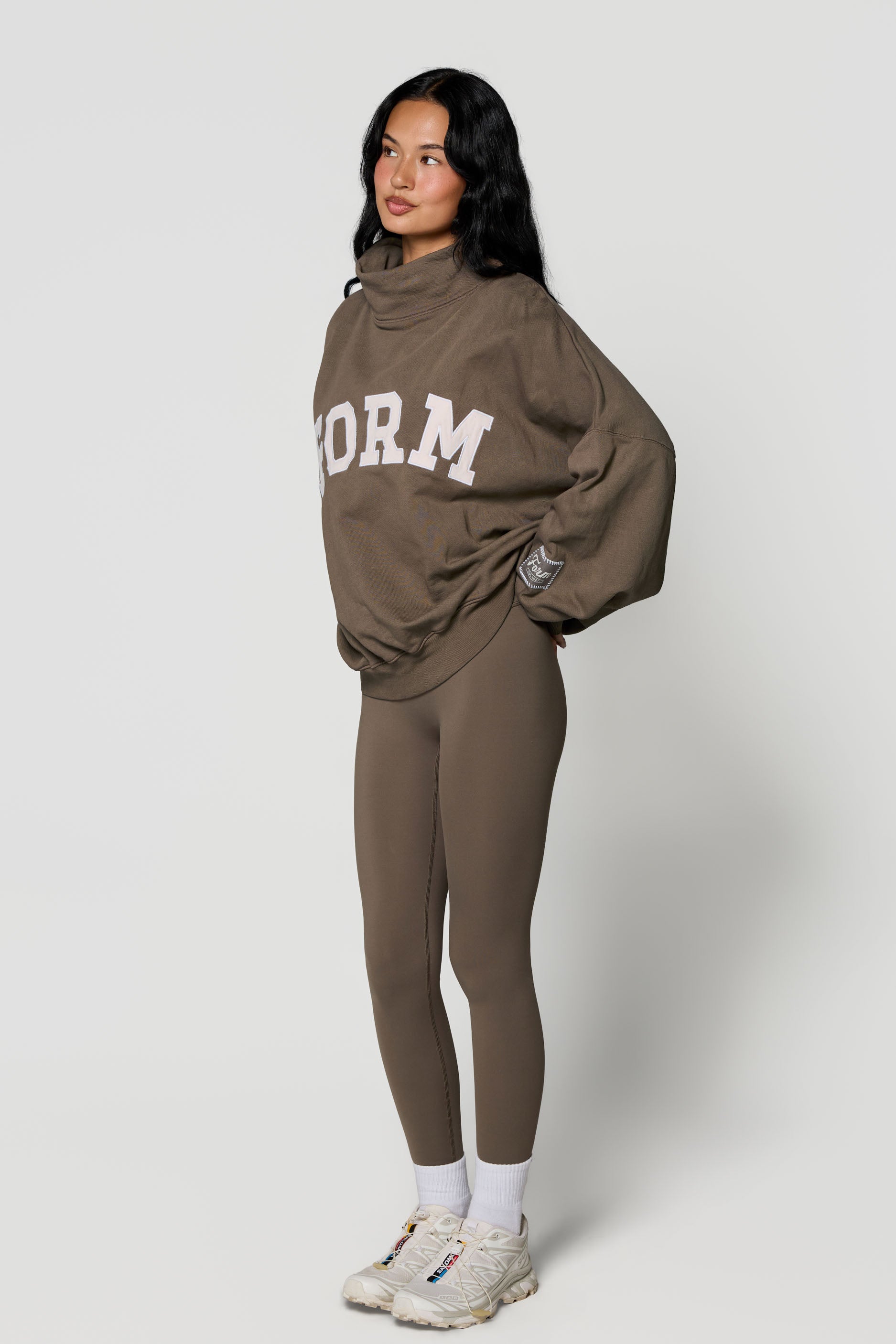 uniFORM Sweatshirt   Walnut/Cream
