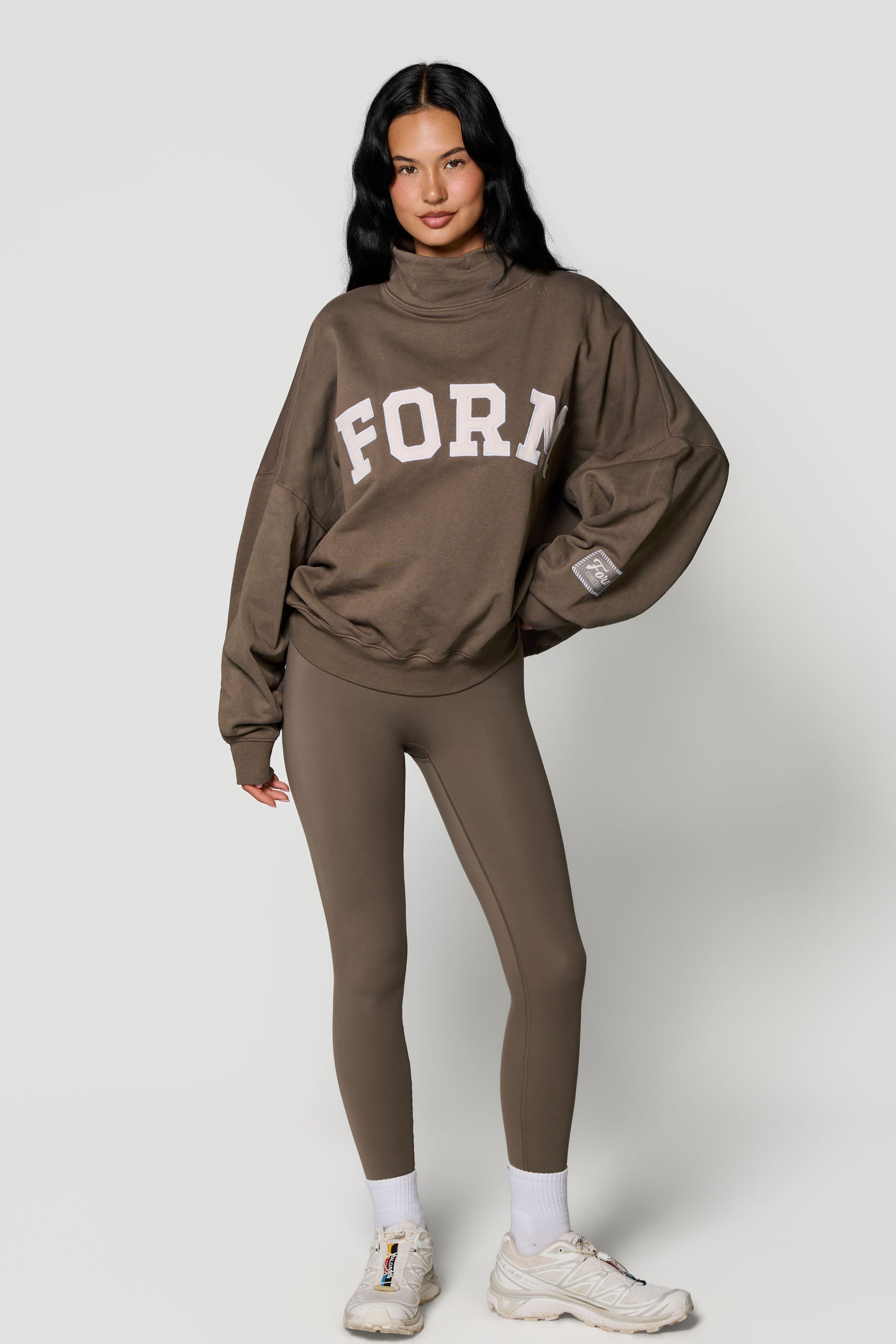 uniFORM Sweatshirt   Walnut/Cream

