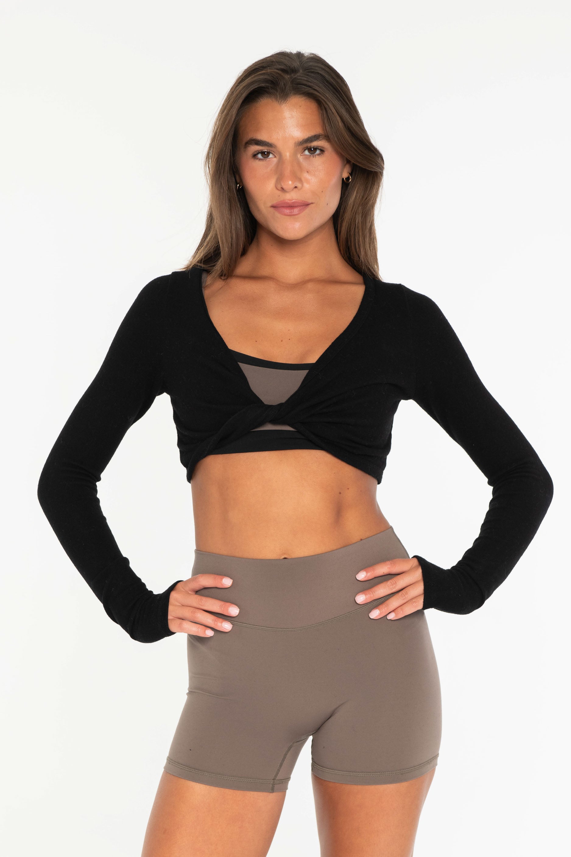 Twist Sweater    Black
