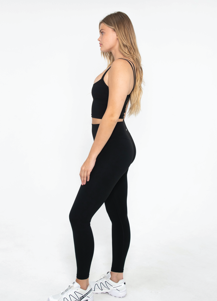 FORM Tank - Black